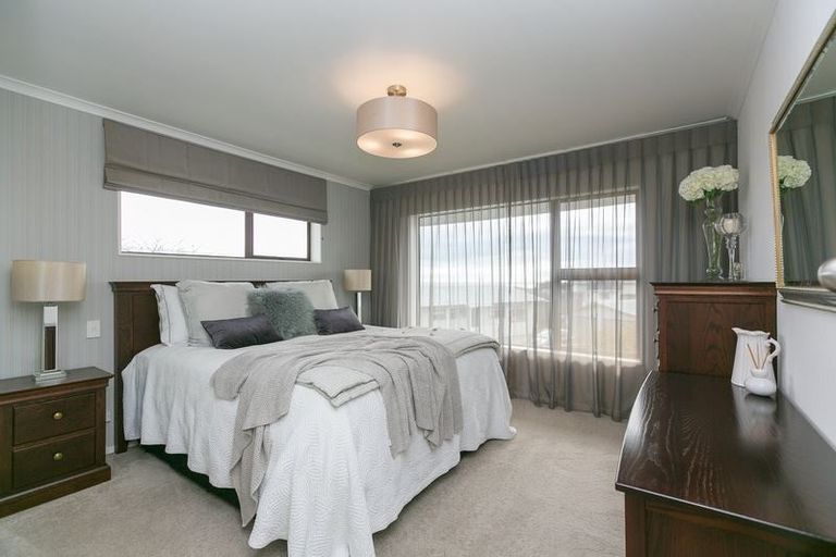 Photo of property in 22 Culzean Grove, Bell Block, New Plymouth, 4312