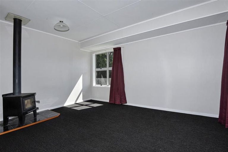 Photo of property in 119 Riverpark Crescent, Henderson, Auckland, 0610