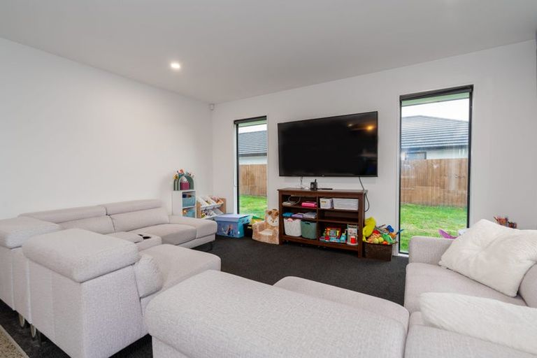 Photo of property in 5 Echelon Drive, Wigram, Christchurch, 8042