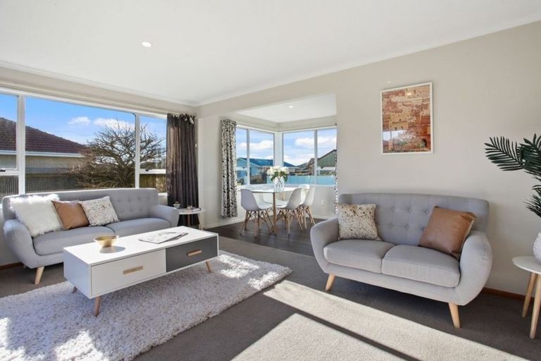 Photo of property in 24 Inverell Place, North New Brighton, Christchurch, 8083