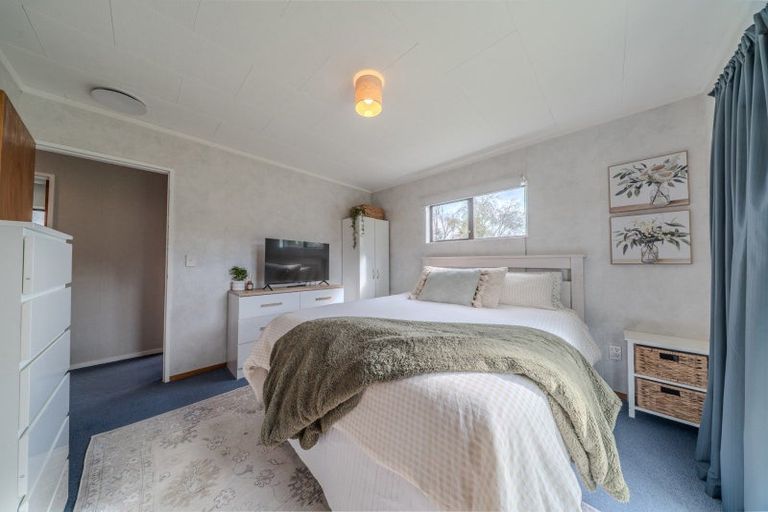 Photo of property in 129 Mclean Street, Woodville, 4920