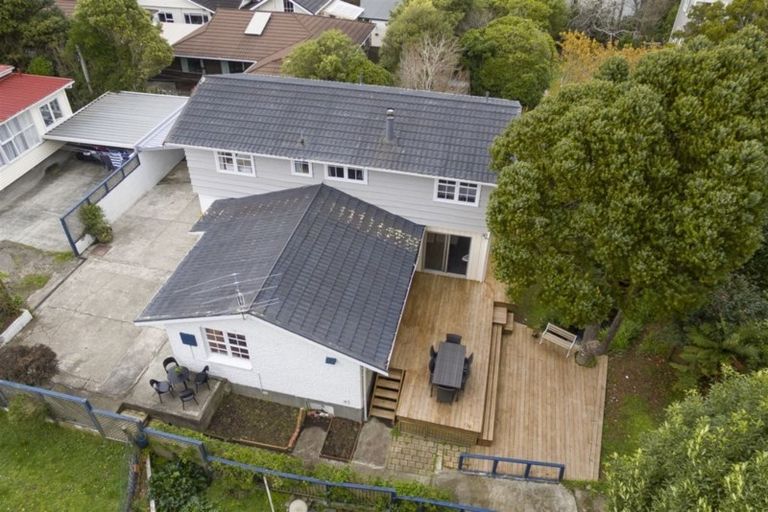 Photo of property in 63a Delhi Crescent, Khandallah, Wellington, 6035