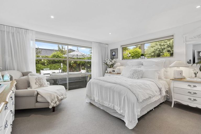 Photo of property in 4 Dunsford Close, Halswell, Christchurch, 8025