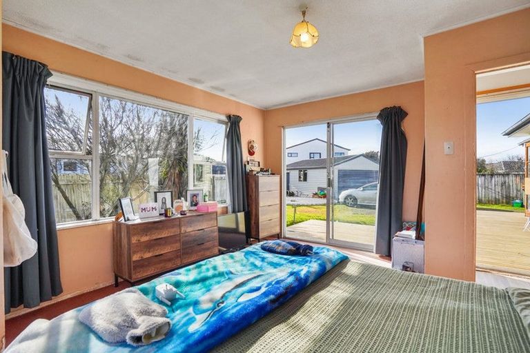 Photo of property in 8 Lee Place, Bader, Hamilton, 3206