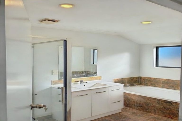 Photo of property in 33 Opawa Crescent, Favona, Auckland, 2024