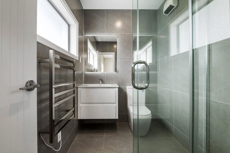 Photo of property in 36a Onepoto Road, Hauraki, Auckland, 0622