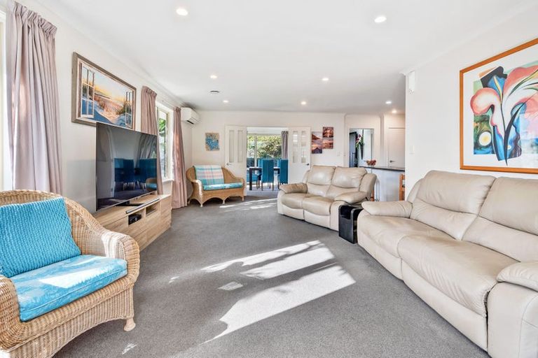 Photo of property in 52 Tamure Place, Ruakaka, 0116