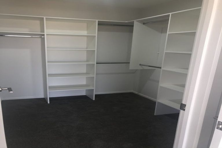 Photo of property in 9 Davey Crescent, Orewa, 0931