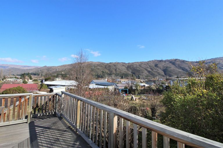 Photo of property in 37 Newcastle Street, Clyde, 9330