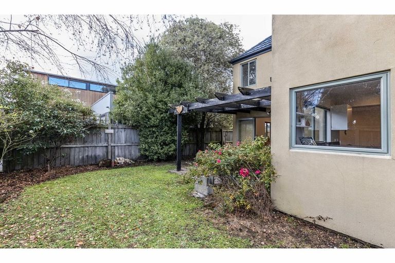 Photo of property in 3/21 Alexandra Street, Richmond, Christchurch, 8013