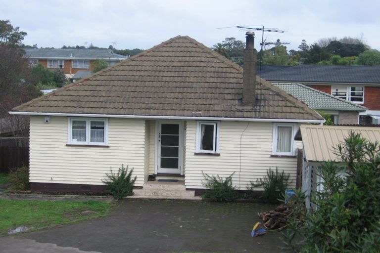 Photo of property in 1/17 Railway Street West, Papakura, 2110