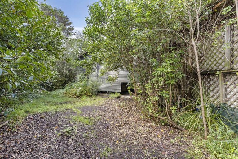 Photo of property in 561 Swanson Road, Ranui, Auckland, 0612