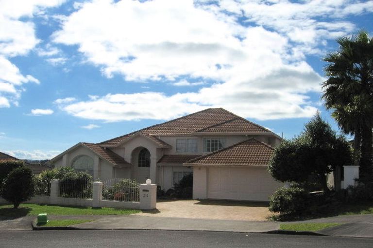 Photo of property in 21 Mccahill Views, Botany Downs, Auckland, 2010