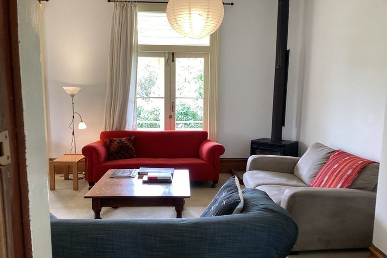 Photo of property in 2 Bath Street, Plimmerton, Porirua, 5026