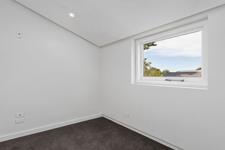 Photo of property in 2/63 Papanui Road, Merivale, Christchurch, 8014