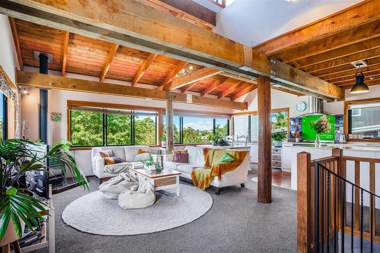 Photo of property in 28 Stillwater Crescent, Stillwater, Silverdale, 0993