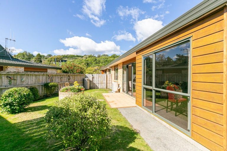 Photo of property in Redwood Village, 29/42 Main Road, Tawa, Wellington, 5028