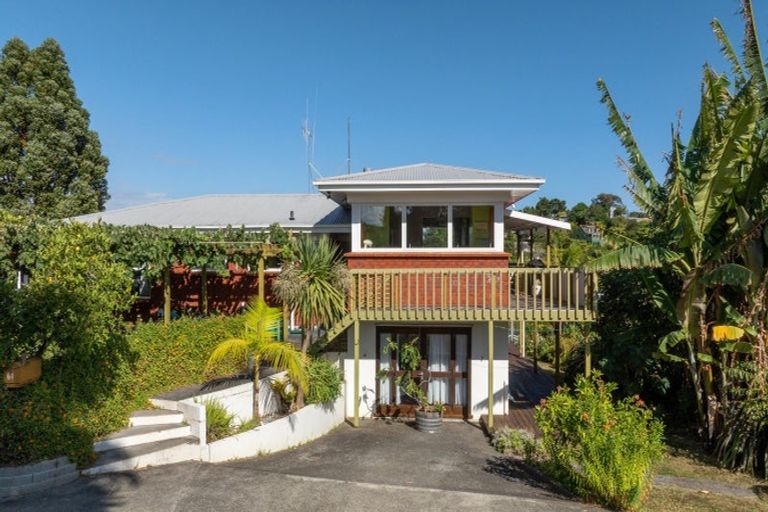 Photo of property in 61 Lorenzen Bay Road, Raglan, 3225