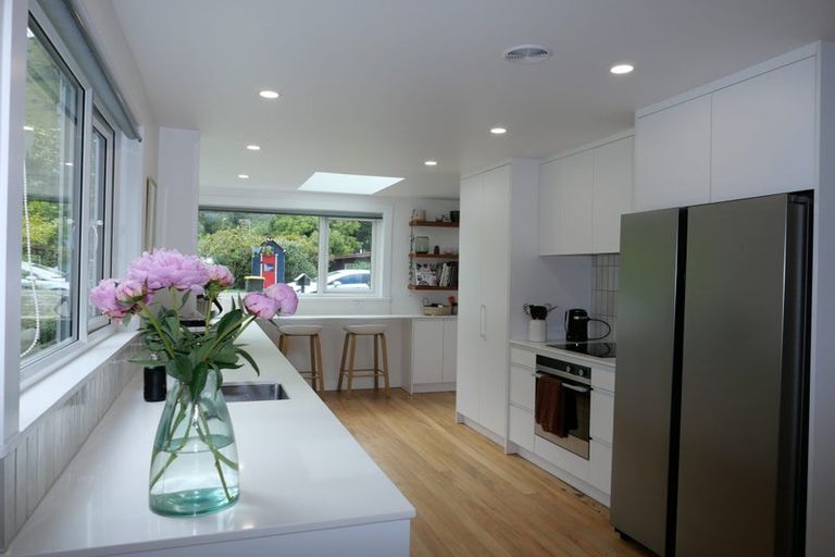 Photo of property in 57 Tilley Road, Paekakariki, 5034