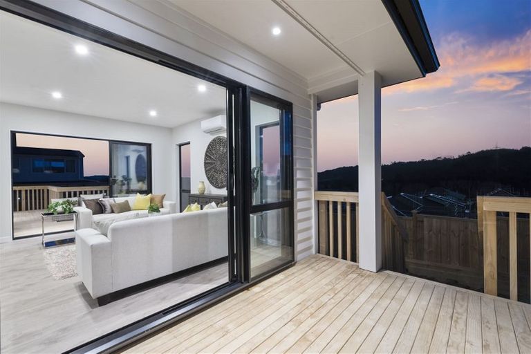 Photo of property in 9 Balthazar Road, Kumeu, 0810