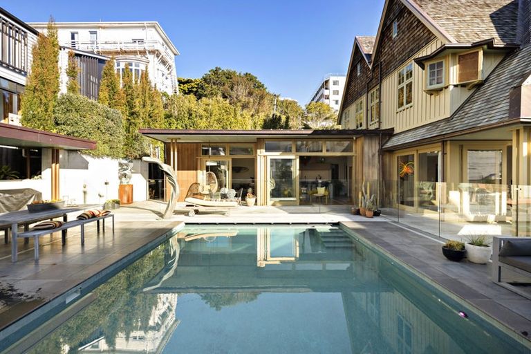 Photo of property in 111 Brougham Street, Mount Victoria, Wellington, 6011