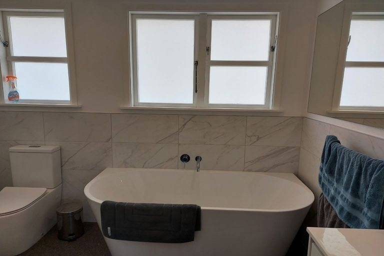 Photo of property in 8 Whanganui Street, Miramar, Wellington, 6022