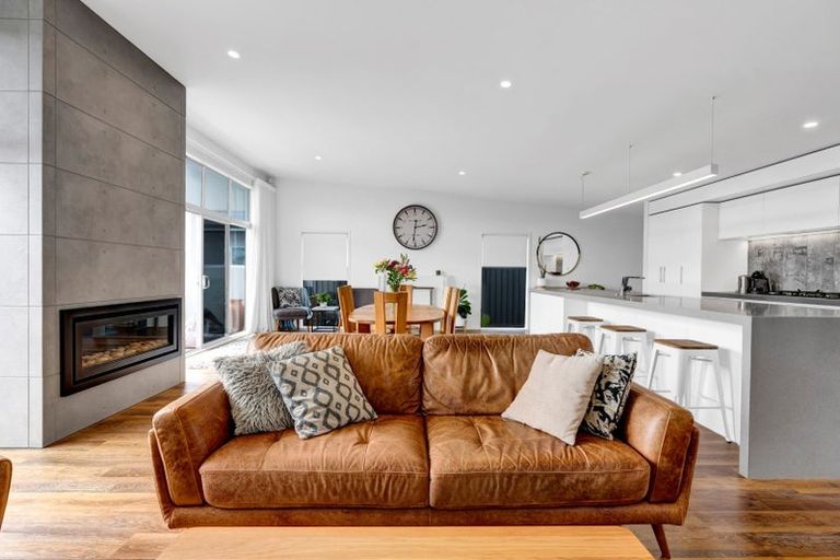 Photo of property in 73 Hine Street, New Plymouth, 4310