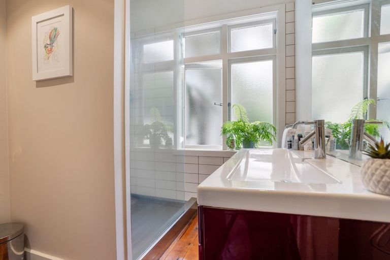 Photo of property in 8 Crossfield Road, Glendowie, Auckland, 1071