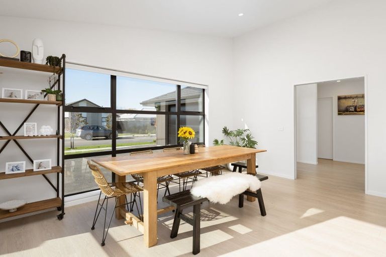 Photo of property in 23 Rose Manor Drive, Springlands, Blenheim, 7201