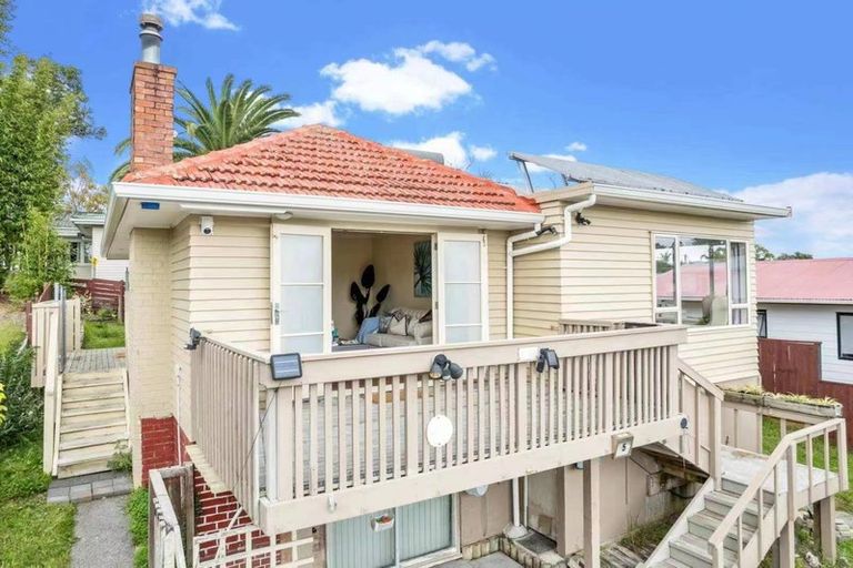 Photo of property in 5 Adriatic Avenue, Henderson, Auckland, 0612