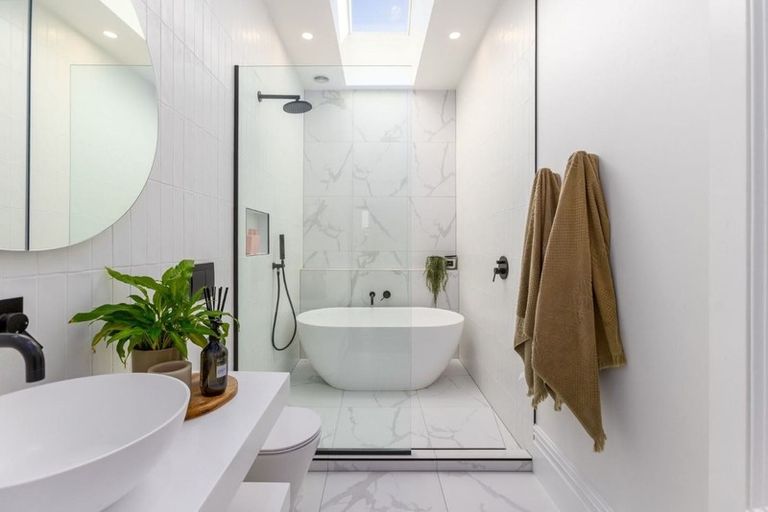 Photo of property in 121 Bristol Street, St Albans, Christchurch, 8014