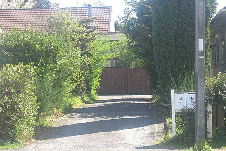 Photo of property in 19a Manuka Crescent, Hillcrest, Rotorua, 3015