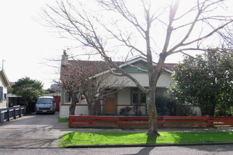 Photo of property in 9 Argyle Avenue, Takaro, Palmerston North, 4410