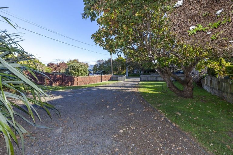 Photo of property in 6 Rewa Road, Raumati Beach, Paraparaumu, 5032