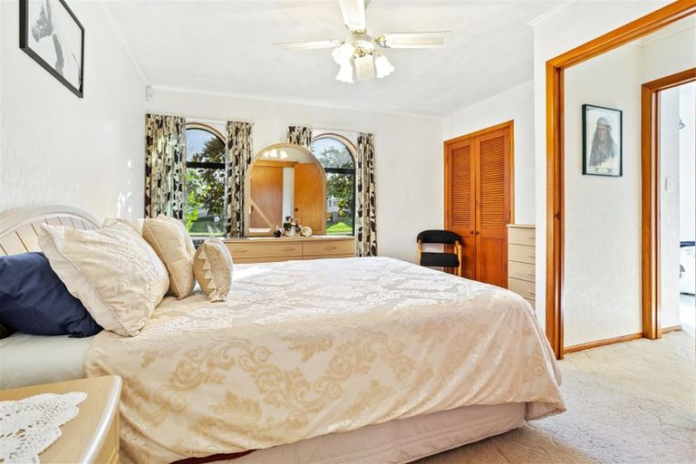 Photo of property in 12 Muscat Place, Henderson, Auckland, 0612