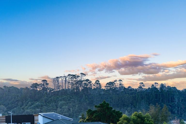 Photo of property in 37c Simpson Road, Ranui, Auckland, 0612