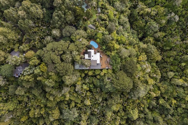 Photo of property in 186b Woodlands Park Road, Titirangi, Auckland, 0604