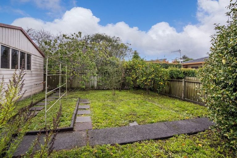 Photo of property in 8 Atarangi Road, Greenlane, Auckland, 1051