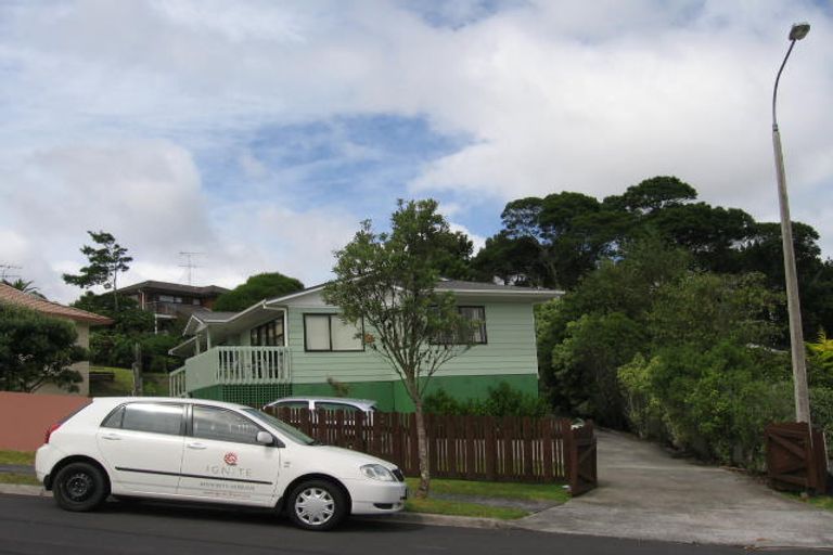 Photo of property in 17 Mallard Place, Unsworth Heights, Auckland, 0632