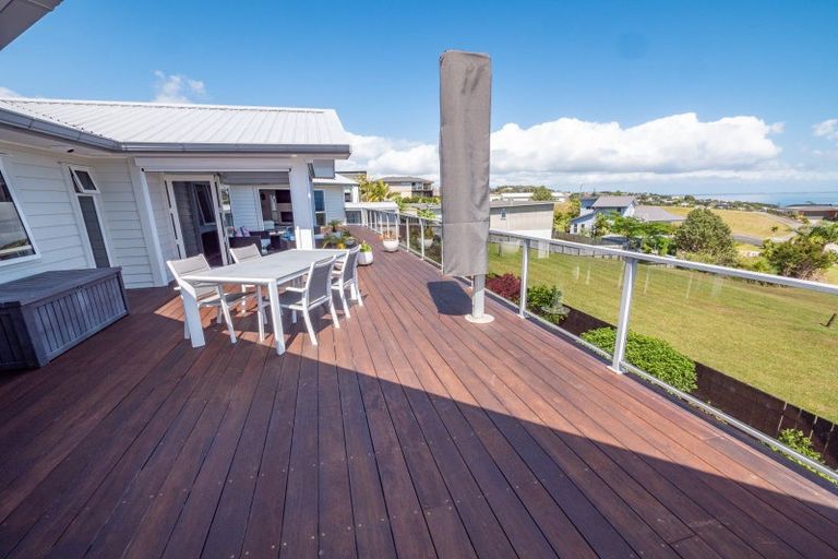 Photo of property in 11 Midgard Road, Coopers Beach, 0420