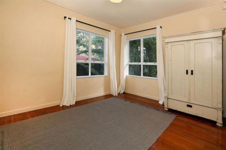 Photo of property in 181 Konini Road, Titirangi, Auckland, 0604