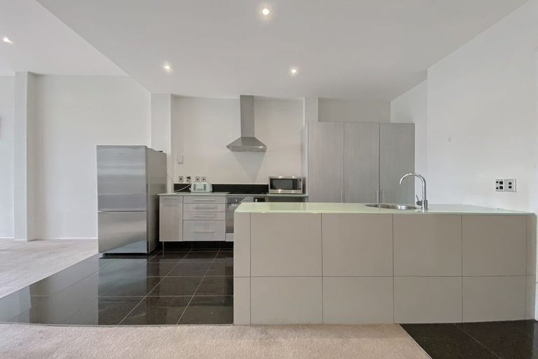 Photo of property in Hb Apartments, 7/3 Holland Street, Te Aro, Wellington, 6011
