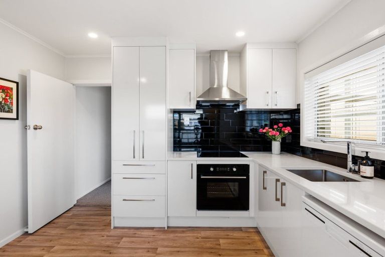 Photo of property in 4 Walter Street, Fairfield, Hamilton, 3214