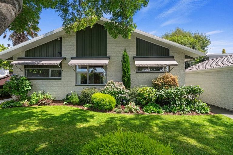 Photo of property in 61 Gladson Avenue, Sockburn, Christchurch, 8042