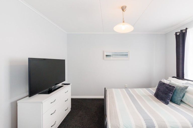 Photo of property in 39 Leeds Street, Milson, Palmerston North, 4414