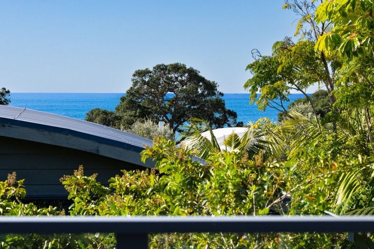 Photo of property in 8 Hector Lang Drive, Langs Beach, Waipu, 0582