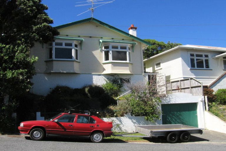 Photo of property in 109 Volga Street, Island Bay, Wellington, 6023