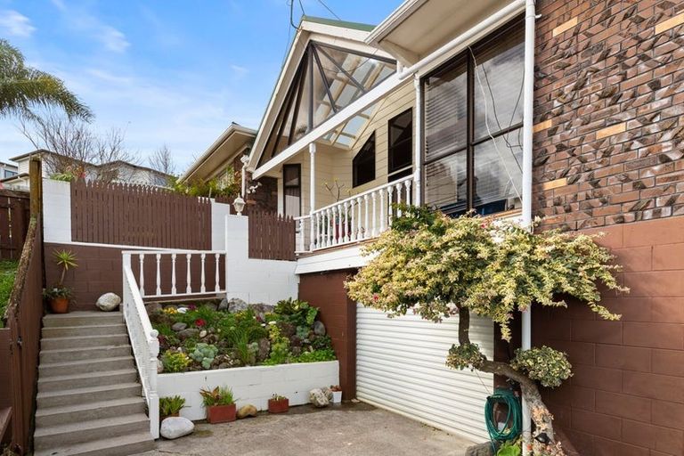 Photo of property in 96 Cardiff Road, Pakuranga, Auckland, 2010