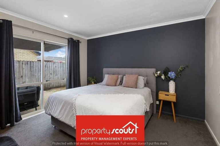 Photo of property in 10 Peachstone Lane, Henderson, Auckland, 0612