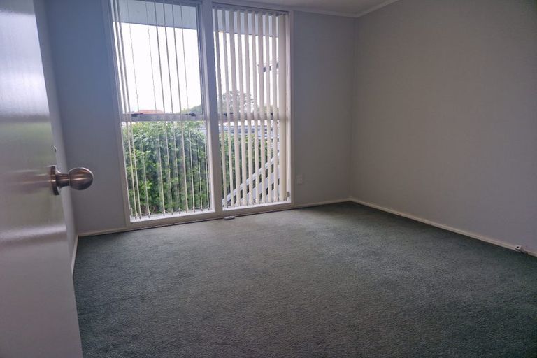 Photo of property in 9 Kerr Grove, Johnsonville, Wellington, 6037